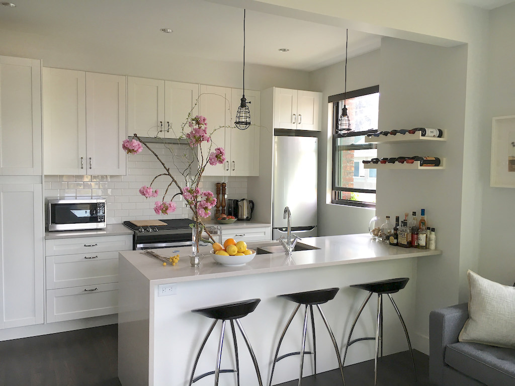 Main Street Heritage Apartment, Vancouver